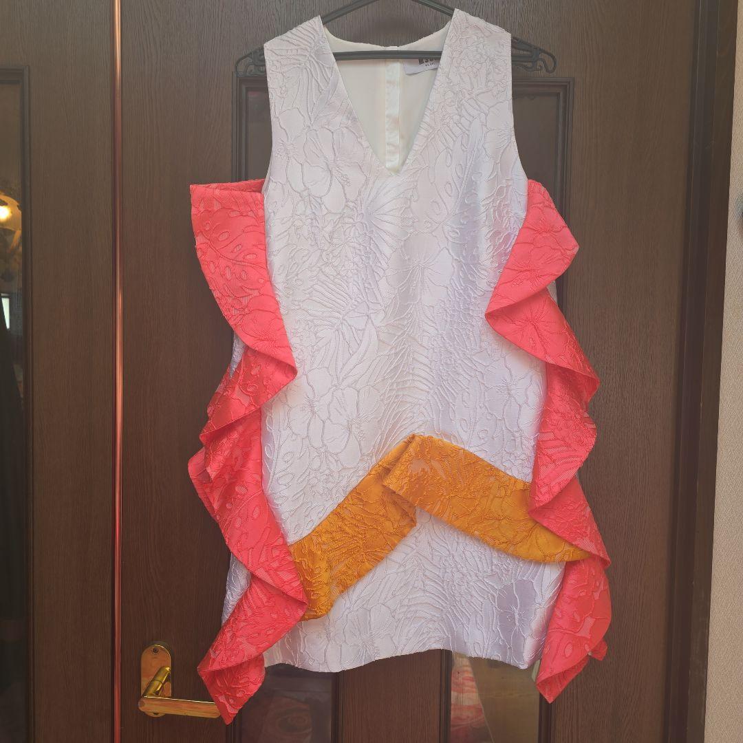 白玉　MSGM　フリルワンピース