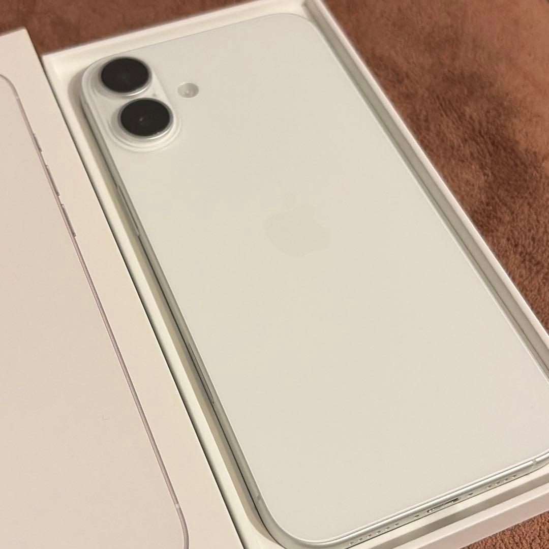 iPhone16Plus 本体 ホワイト 256GB