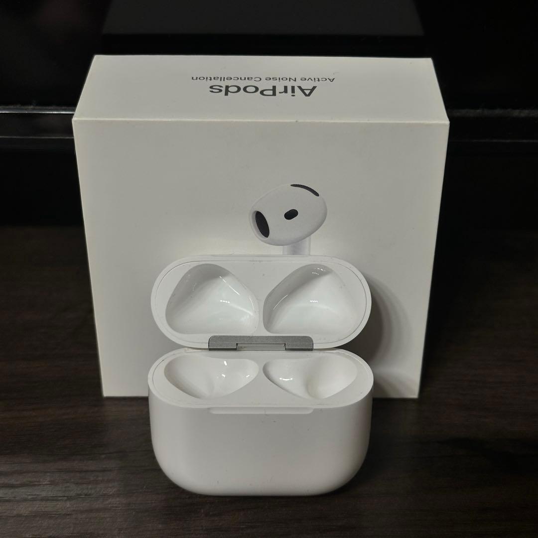 airpods 4 ノイズキャンセリング　ケースのみ　箱付き