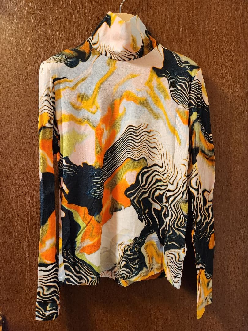 Julia Heuer♡タートルネック長袖トップス　定価36,300円