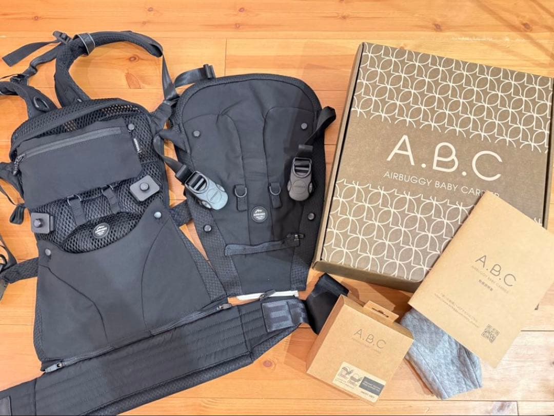 【専用ヘッドサポート付き】AIRBUGGY エアバギー 抱っこ紐　ブラック
