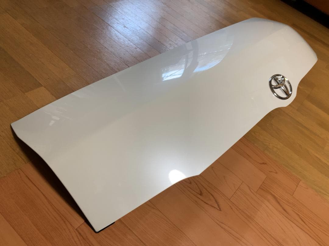 26-085 新車外し 200系 ハイエース 標準 純正 ボンネット 070 白