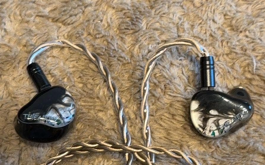 イヤホン THIEAUDIO Monarch MKIII