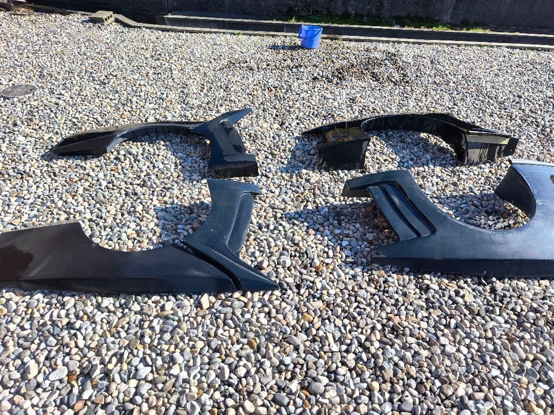 引き取り限定　100系ハイエース　ブリスターフェンダー