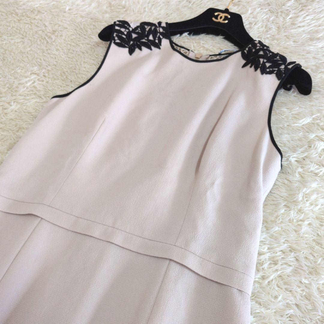 イタリア製★Blumarine　ノースリーブワンピース　リーフ刺繍　ひざ丈