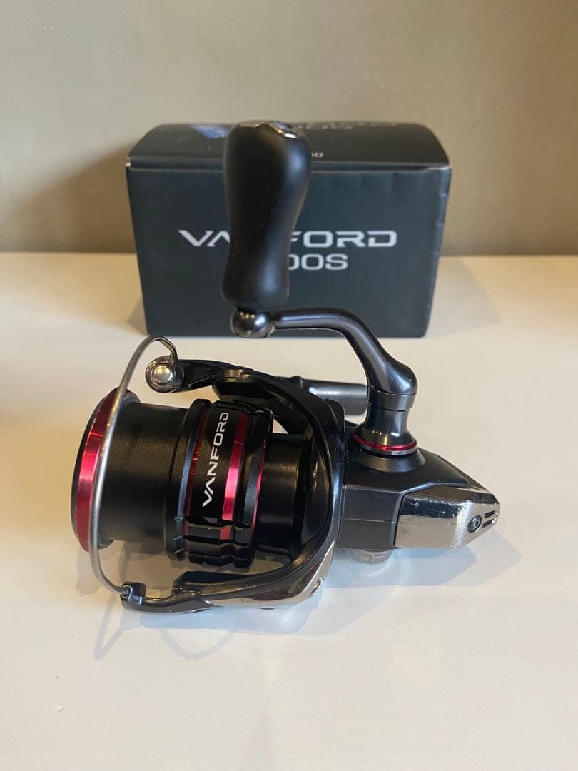 SHIMANO ヴァンフォード VANFORD 2500S スピニングリール