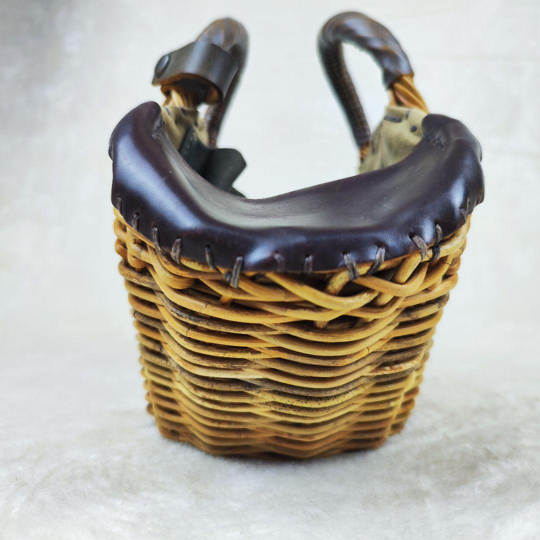 エバゴス カゴバッグ 扇型 レザー ラビットファー 鏡