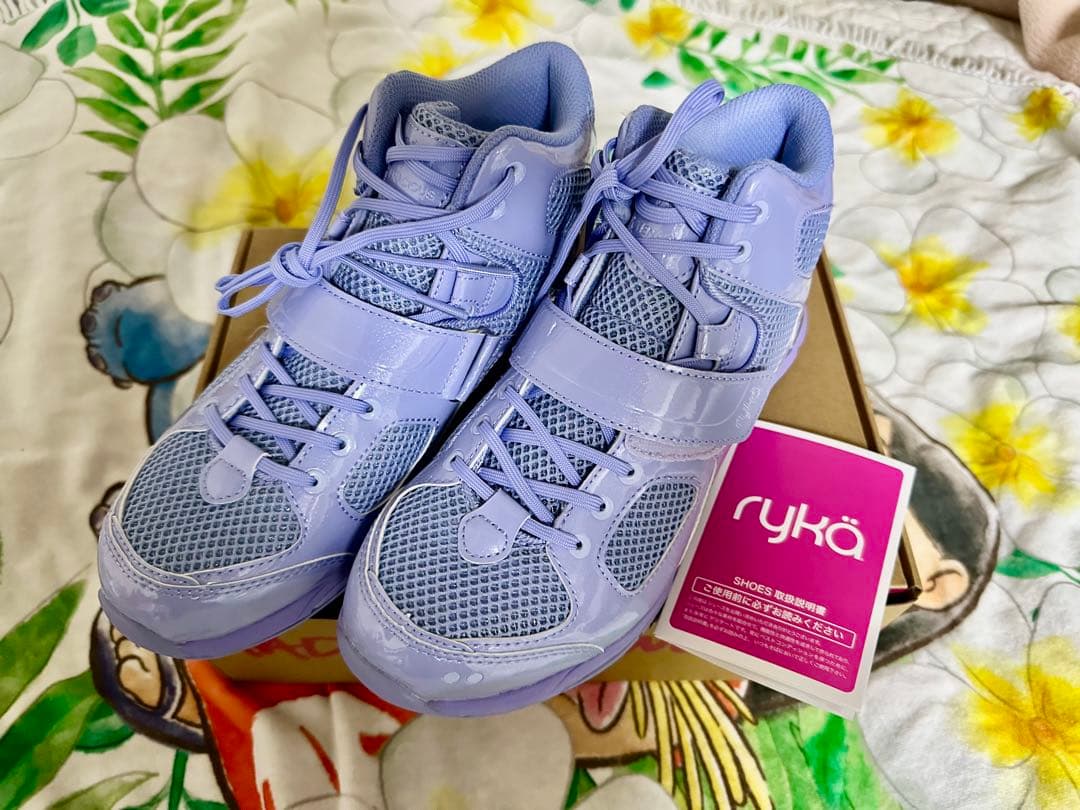 Rykaライカ新品テナシオスパープルシューズさいず23.5