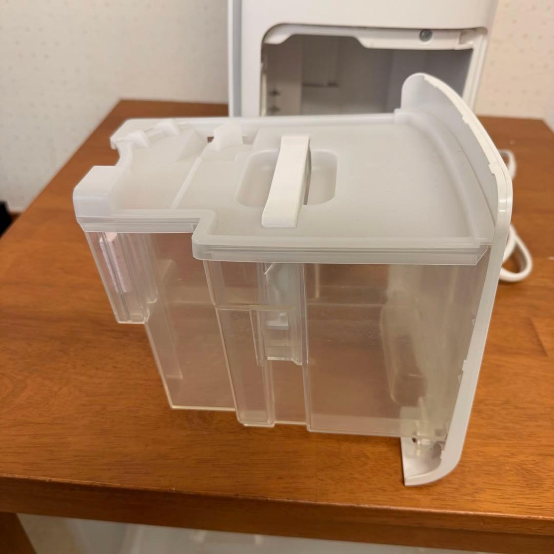 ● 美品 SHARP シャープ 除湿機 プラズマクラスター CV-RH140-W