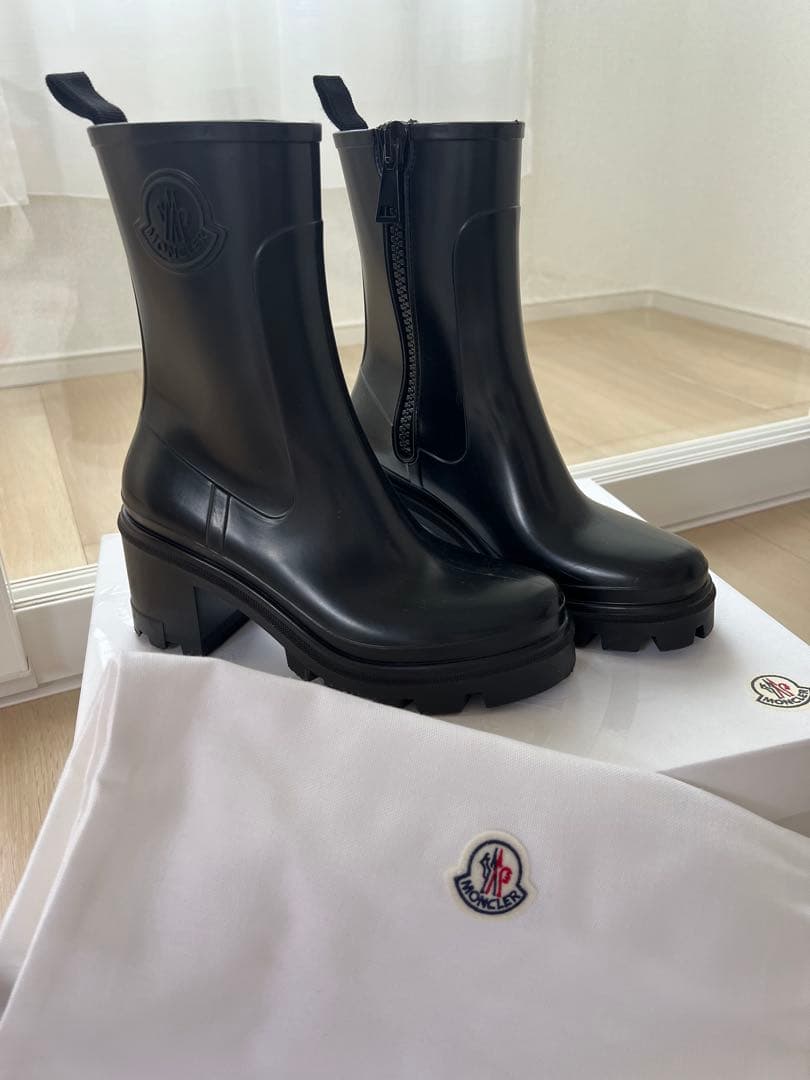 【MONCLER】レインブーツ