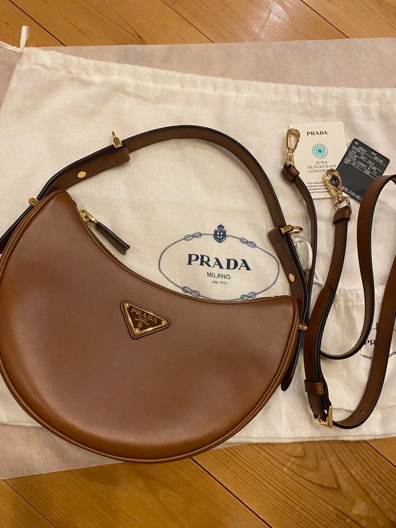 ☆PRADA ブラウンレザー バック☆