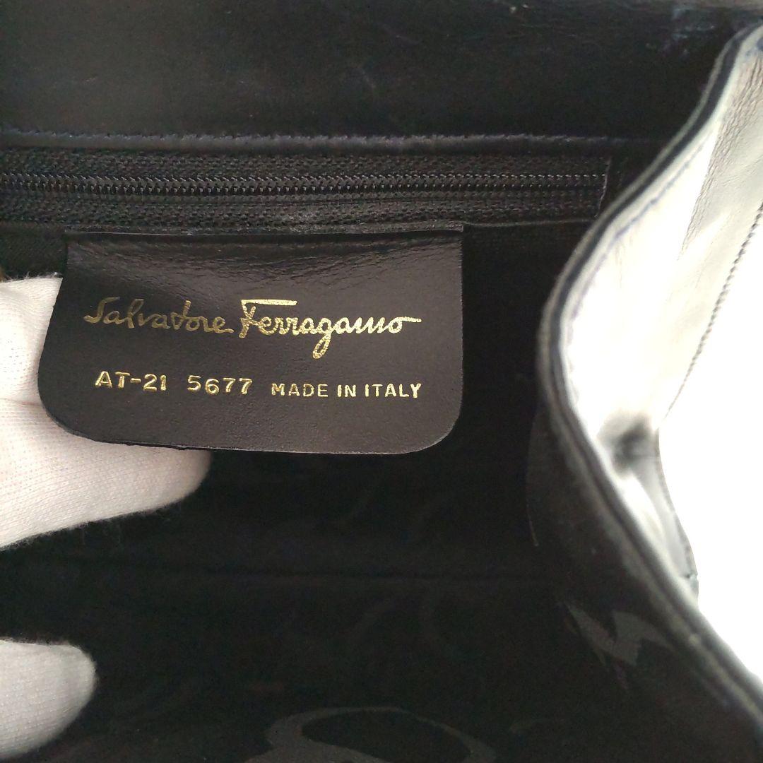 フェラガモ ヴァラリボン2Way ミニバック