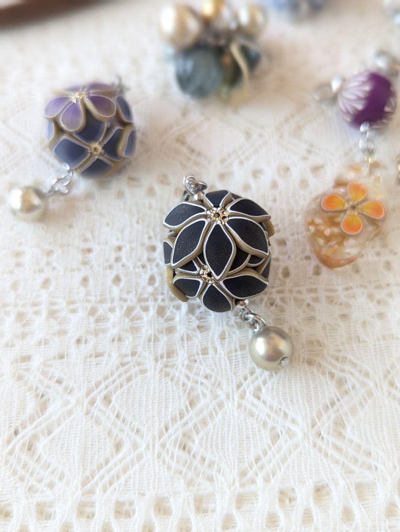 みなちんさま専用　サンダルウッド猫のかんざし〈取り替えチャーム8種〉