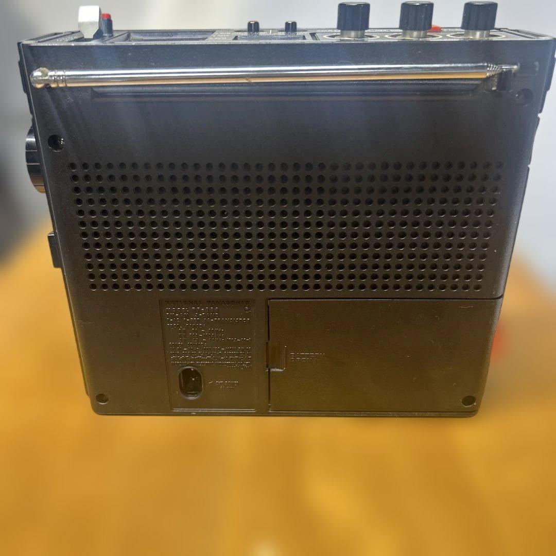 COUGAR RF-888『クーガ』3バンドラジオ　ナショナル