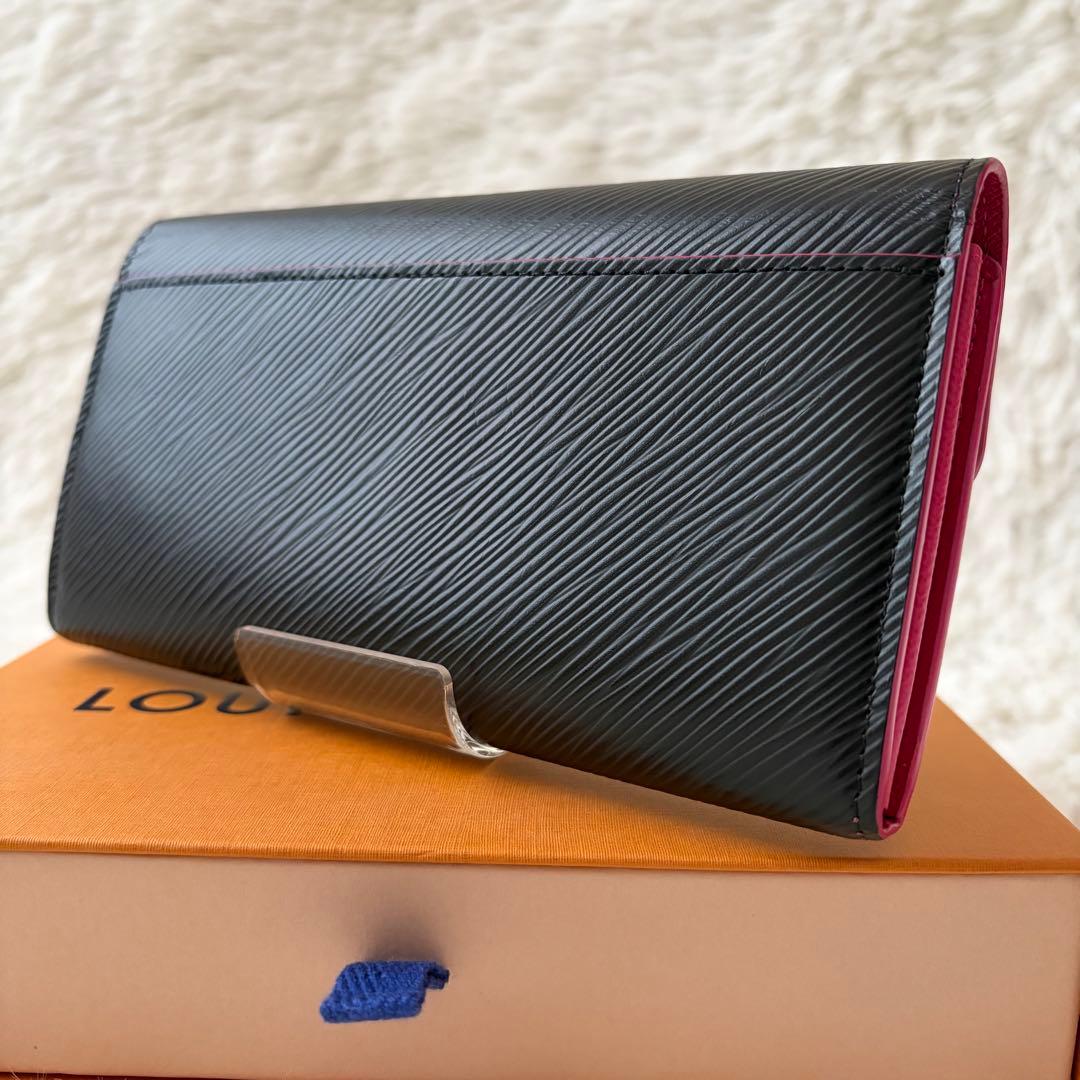ルイヴィトン ポルトフォイユサラ　ノワール　ホットピンク　エピレザー　長財布