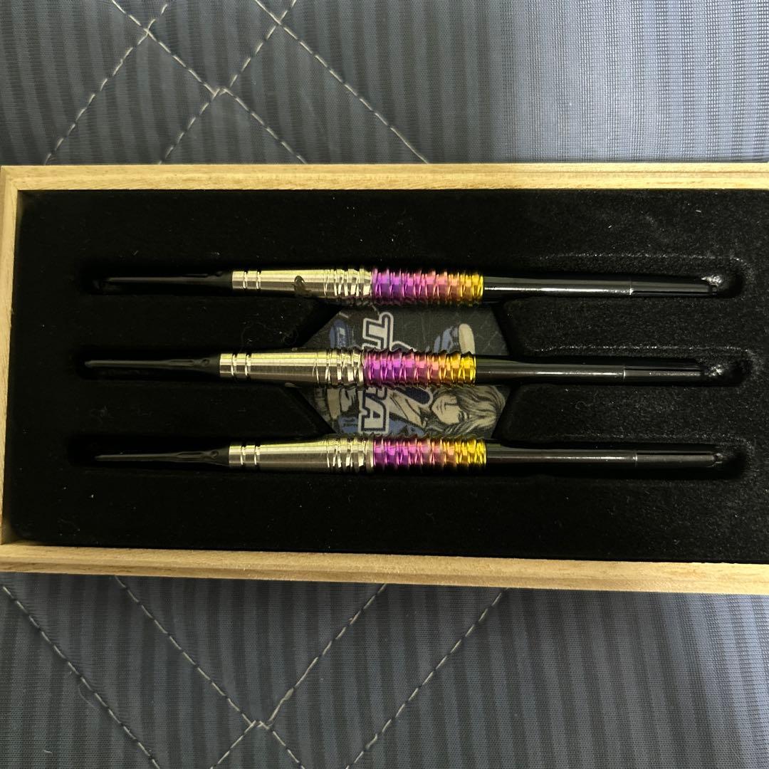 ダーツ　ティガ　スーパーノヴァ　フュージョン　畦元隆成選手モデル