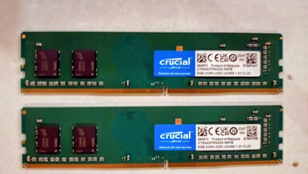 crucial 16GB DDR4-3200 UDIMM メモリ