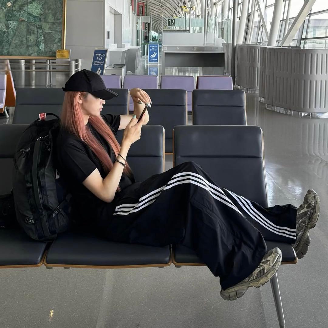 adidas originals アディダス　サテンワイドレッグトラックパンツ