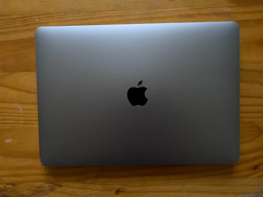 MacBook Air 2020 M1スペースグレー