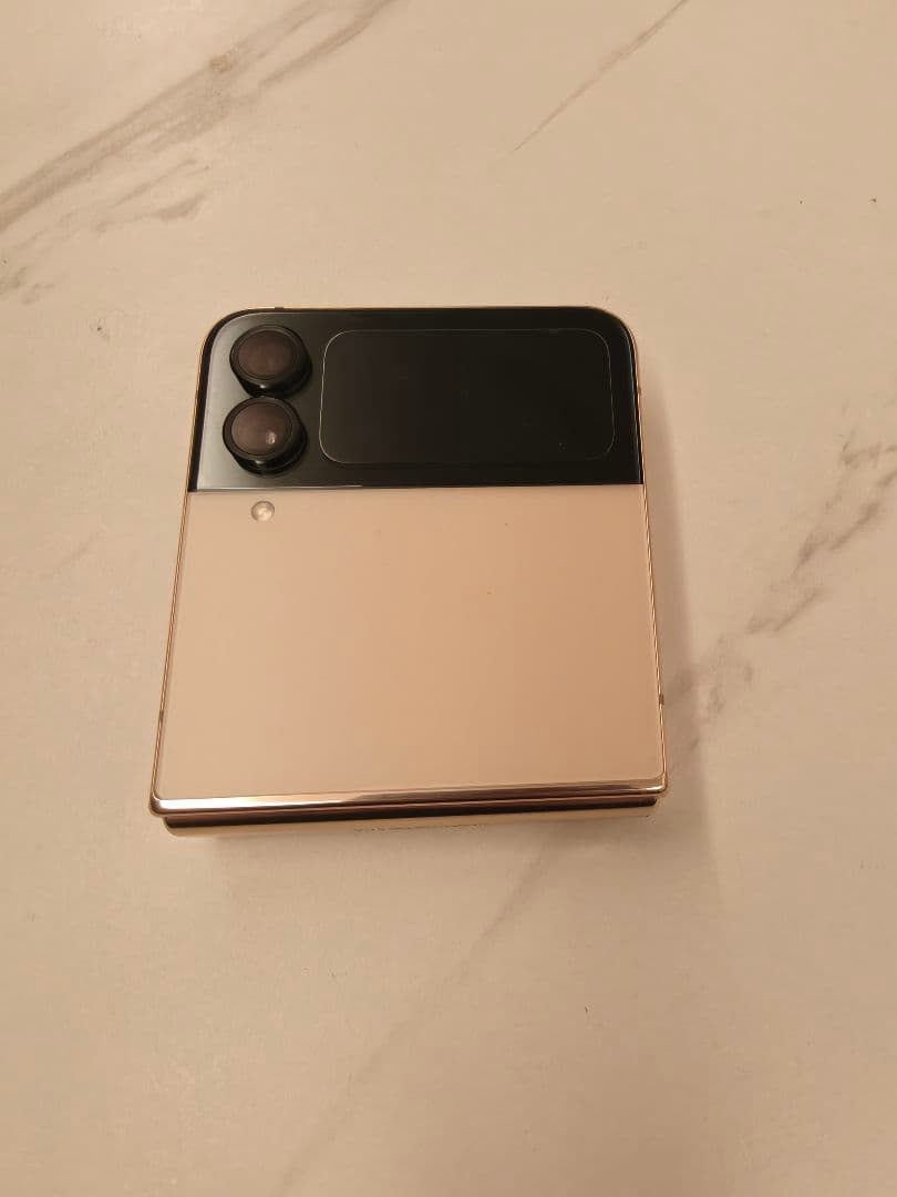 Garaxy Z flip4 美品