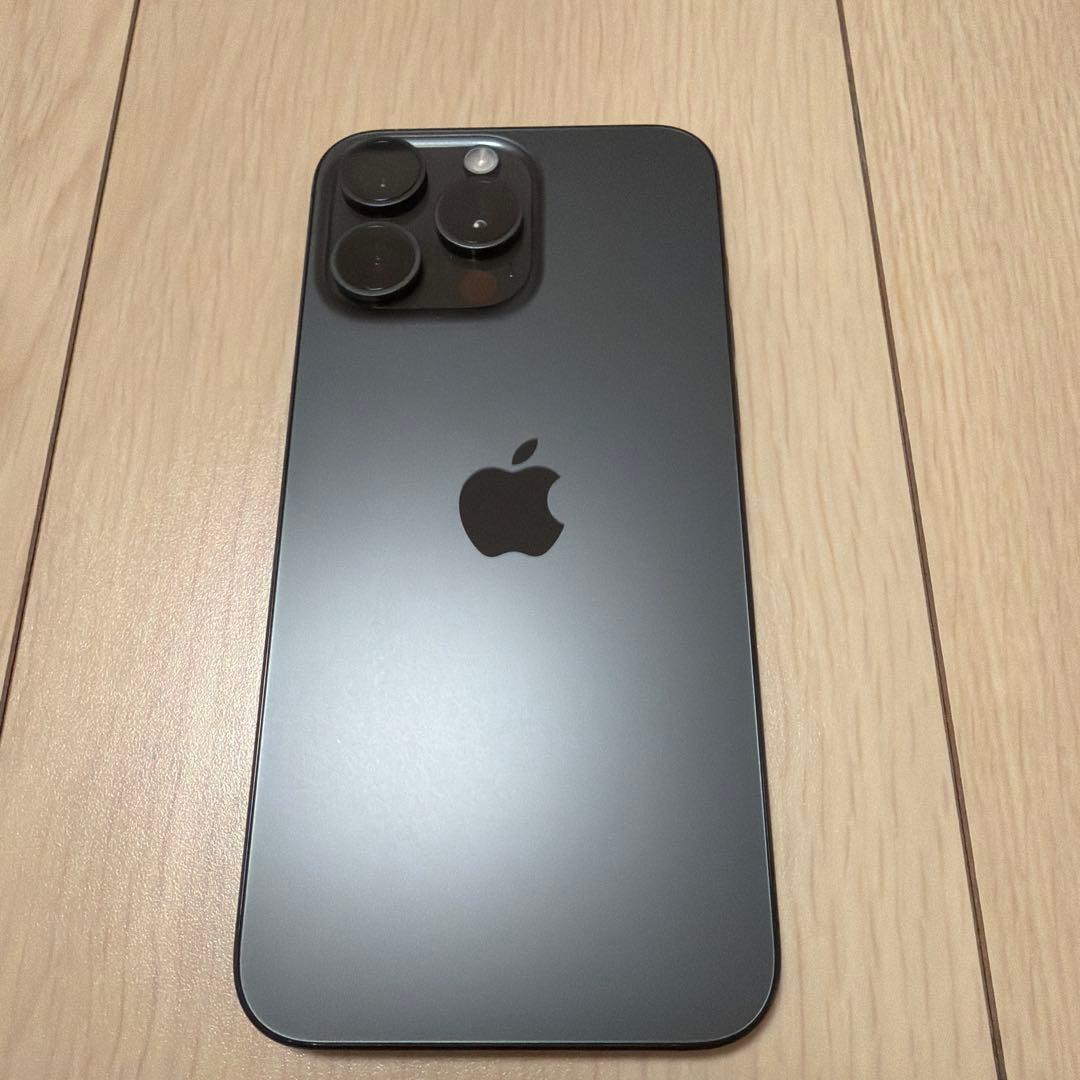 iPhone 15 Pro MAX チタニウムブラック 256GB