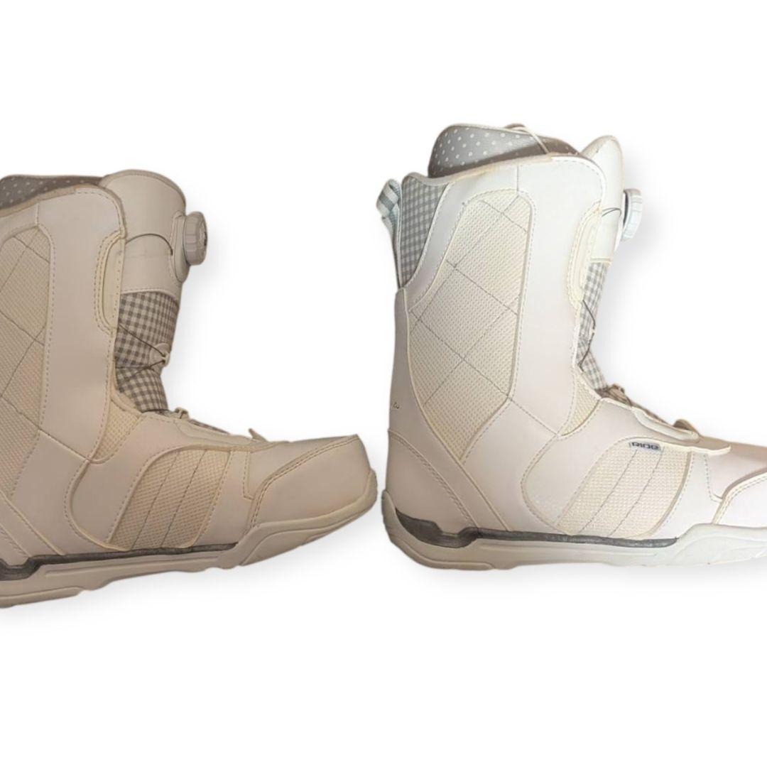 美品　RIDE 24cm レディース スノーボードブーツ BOA 白