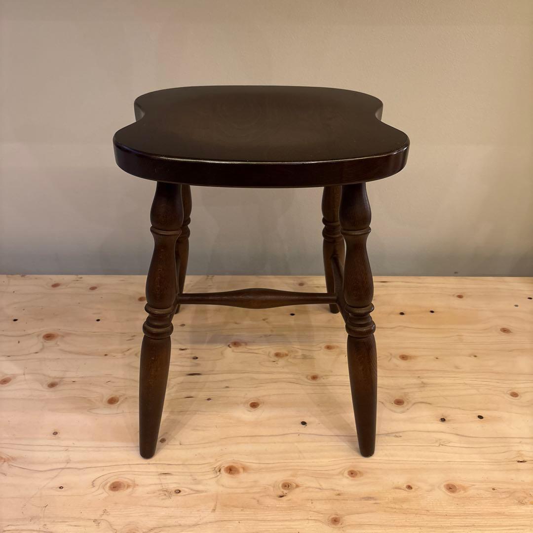 キツツキ　スツール