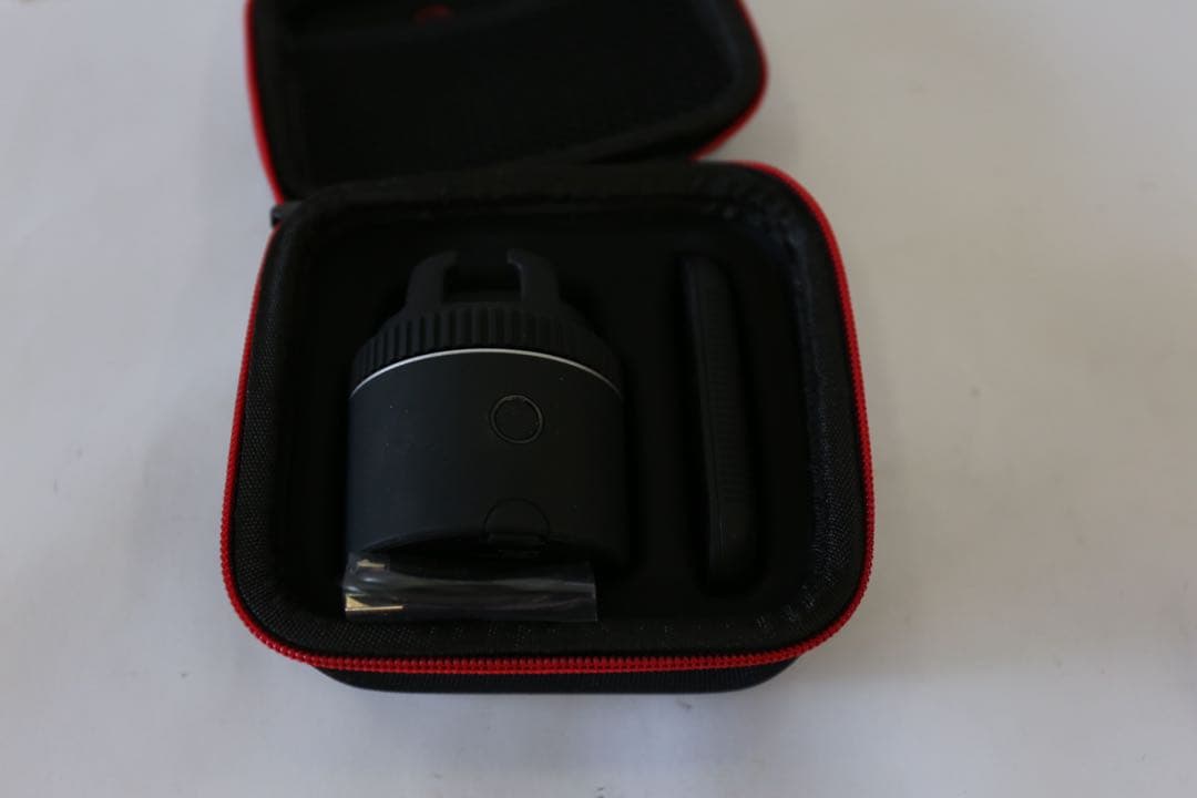 Pivo Pod AI搭載自動追尾スマホスタンド。Pivoスマートマウント 美品