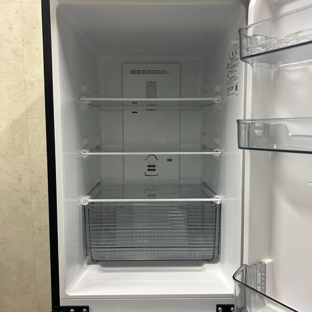 mipoはです！美品！ シャープ 冷蔵庫 24年製