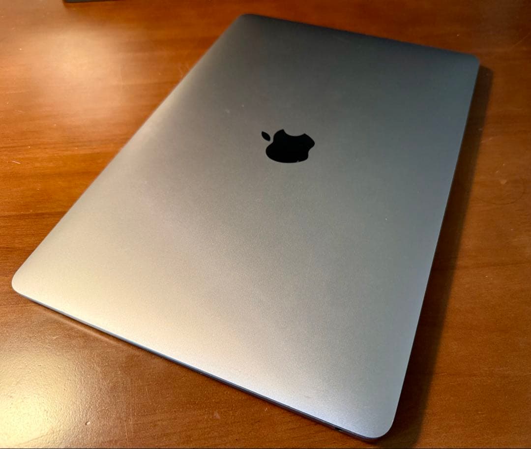 Apple M1 MacBook Air スペースグレイ 16GB / 1TB