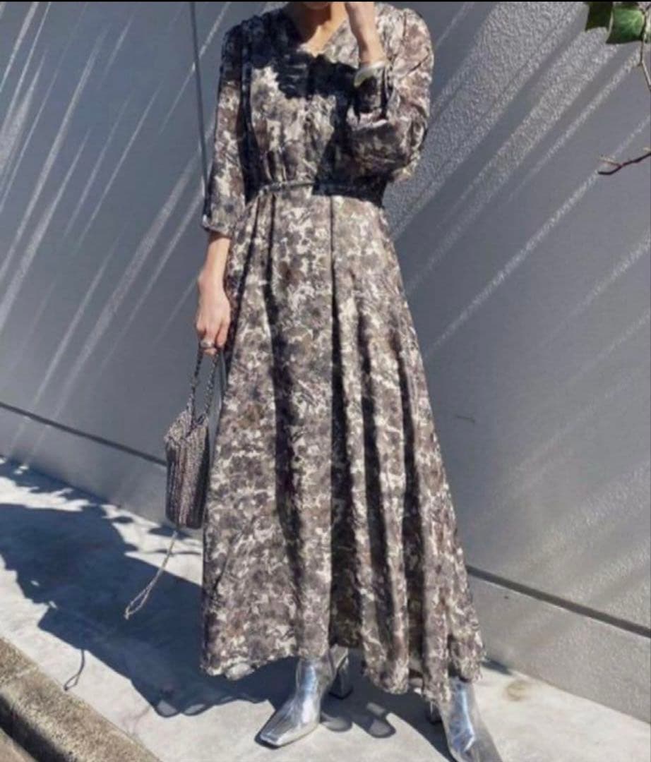 AMERI VINTAGE 紐べルト付 花柄ワンピース オケージョンドレス