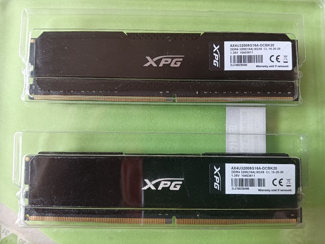 メモリー XPG AX4U320068G16A-DCKD20 16GB