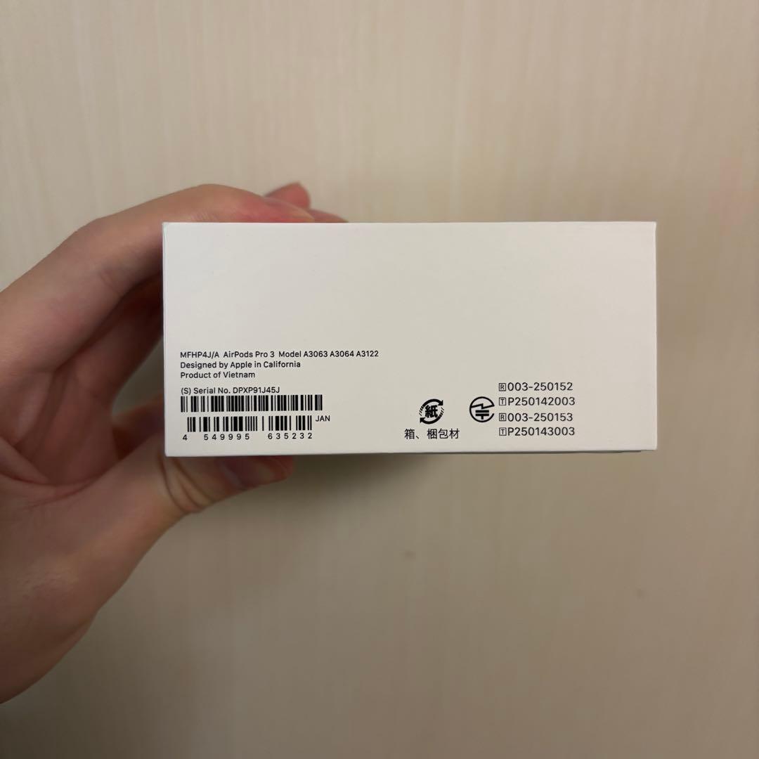 Apple 本体　AirPods Pro 3 イヤホン 新品