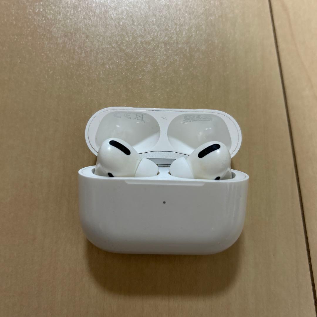 Apple AirPods Pro 本体 ホワイト ノイズキャンセリング付き