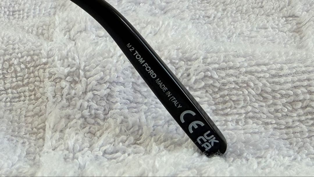 トムフォード TOM FORD TF1042D 01V 52サングラス