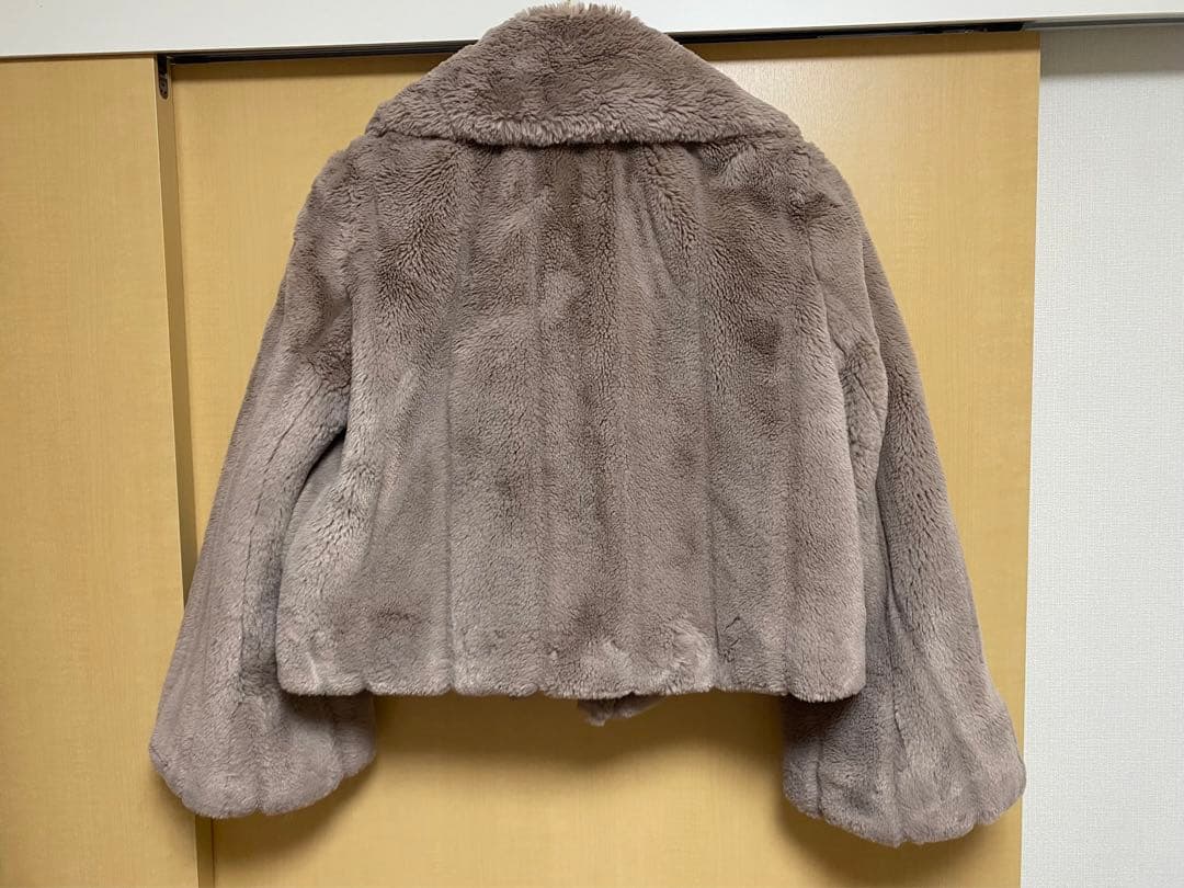 即日発送⭕️Winter Love Faux Fur Coat