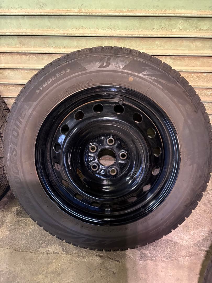 kaigotrou9613 スタッドレスタイヤ 185/65r15引取限定