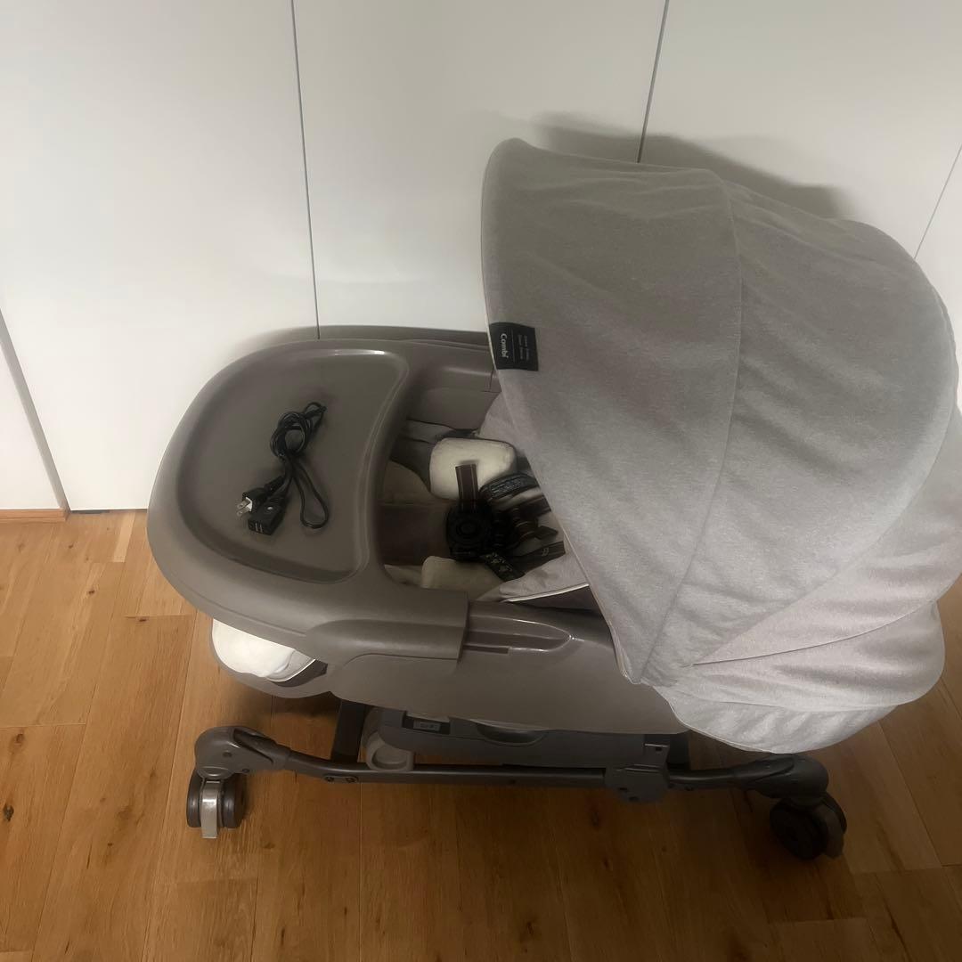 コンビ　ネムリラ　オートスウィングベッド