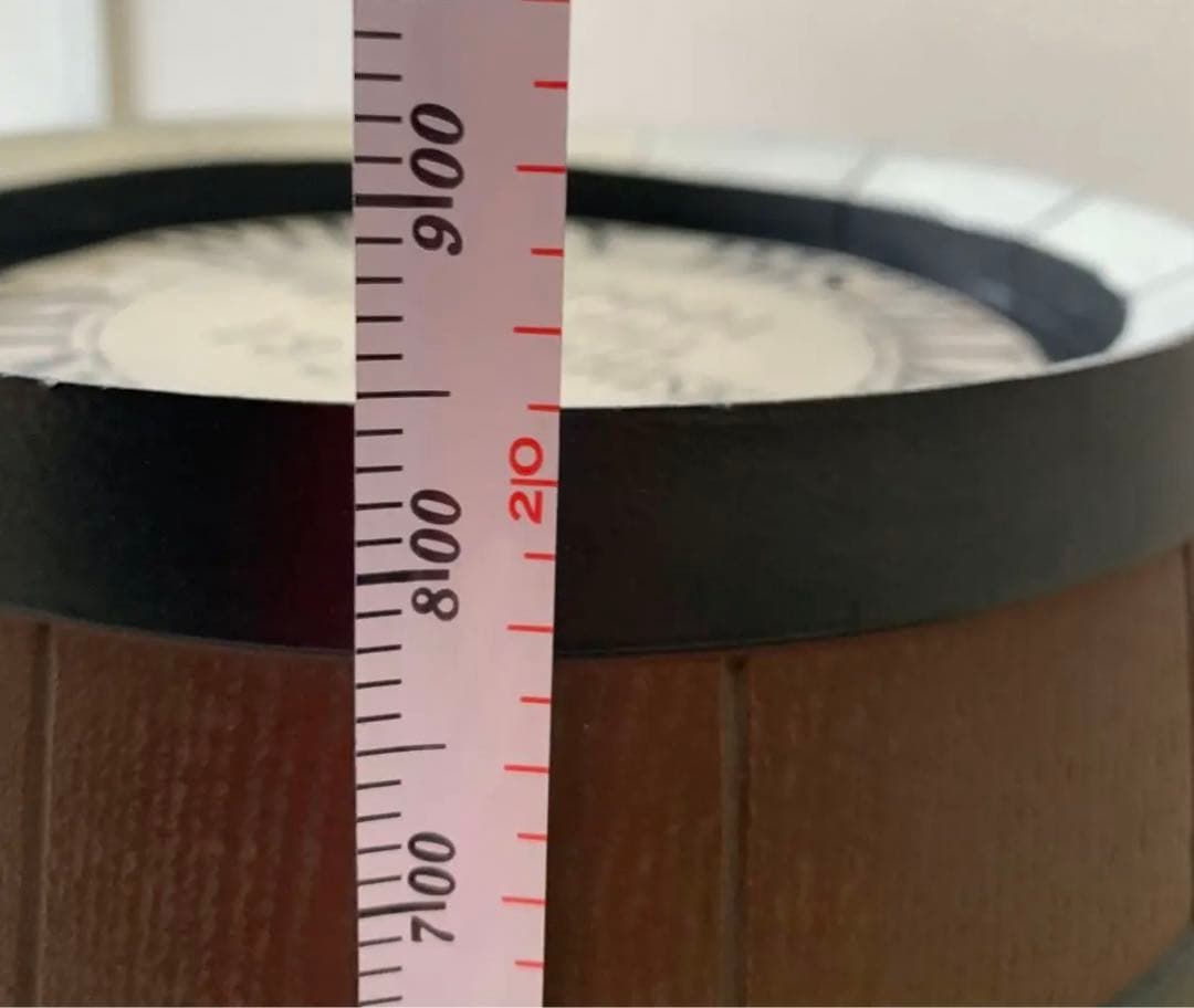 サントリーウイスキー　樽型ディスプレイ