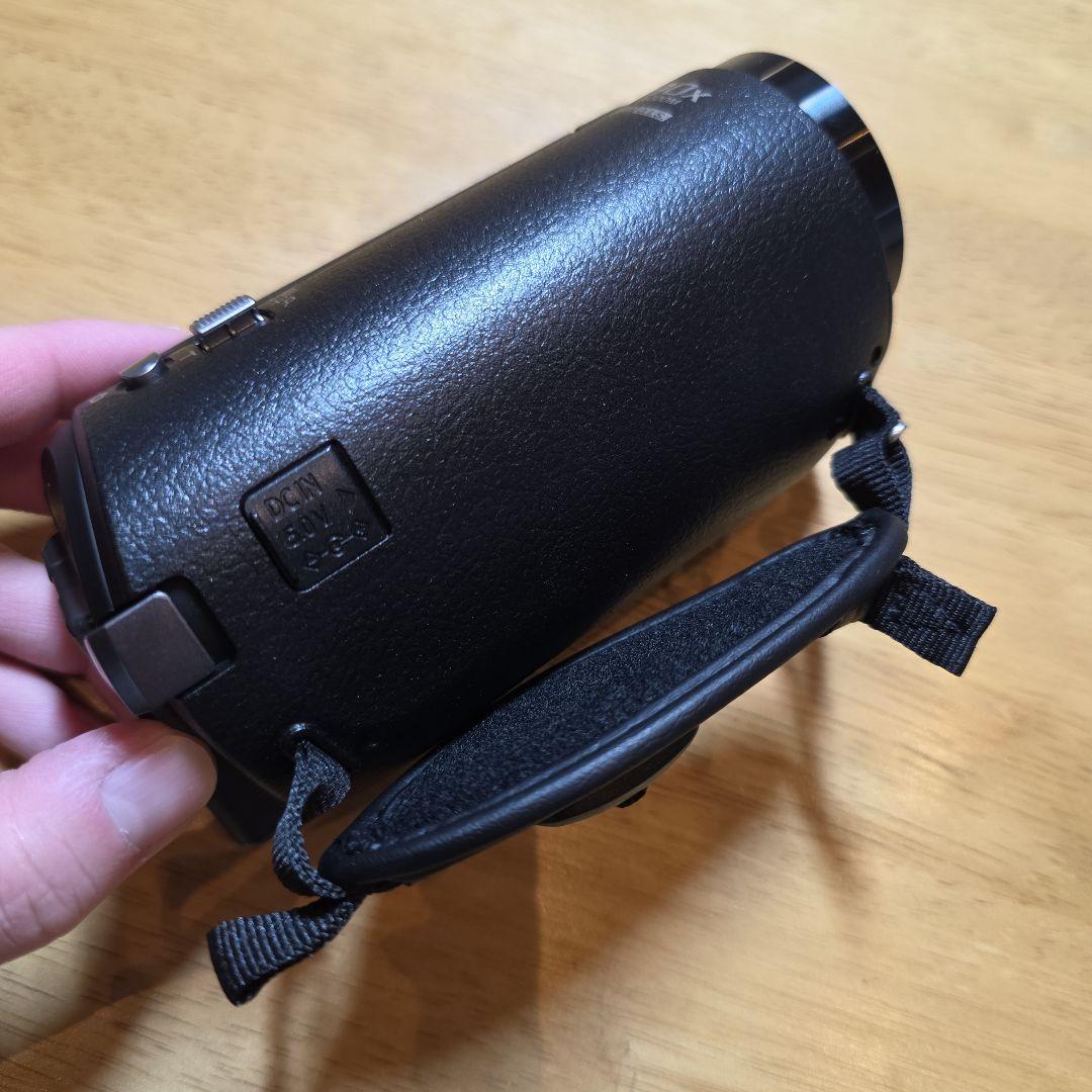 値下げしました！Panasonic Full HD ビデオカメラ 本体