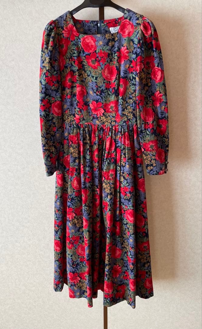 ローラアシュレイ ワンピース 長袖 花柄 ９号 スクエアネック パフスリーブ