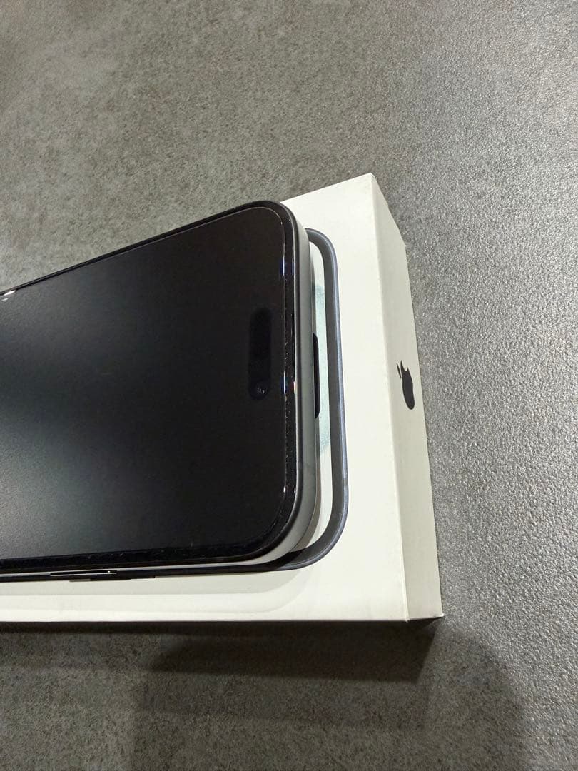 iPhone 15 plus本体 128GB ブラック simフリー