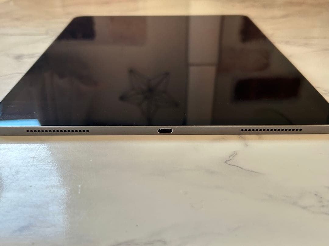 ipad pro 12.9 インチ 第3世代 64gb