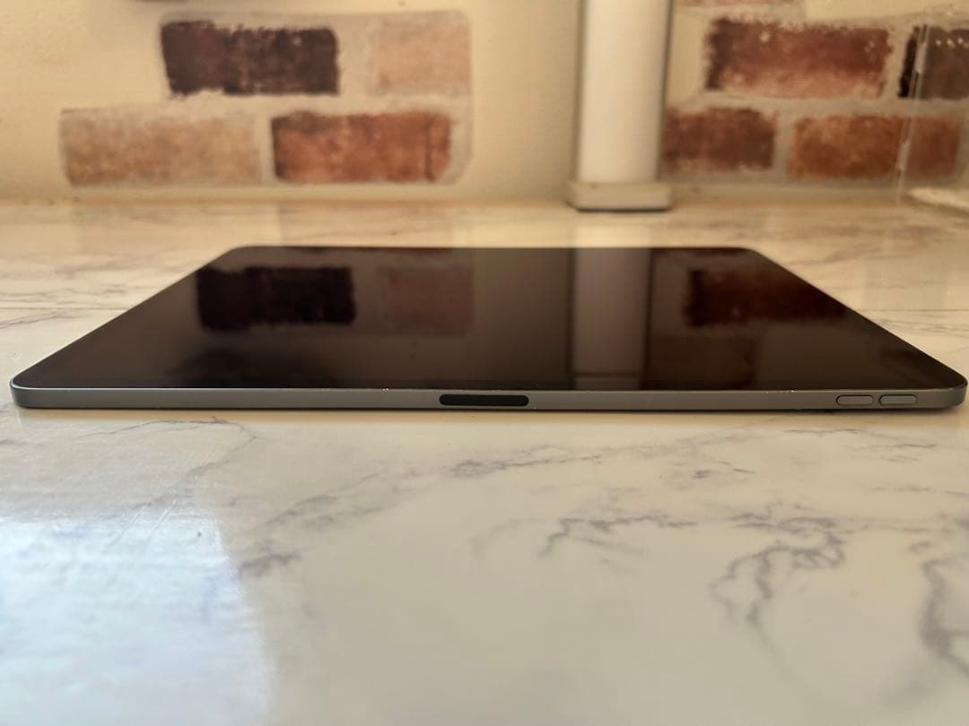 ipad pro 12.9 インチ 第3世代 64gb