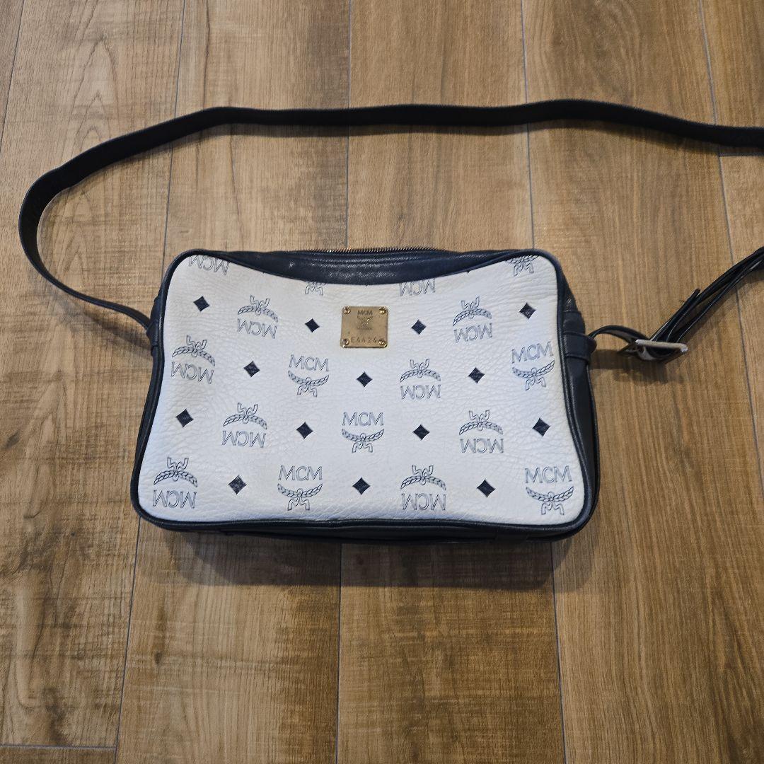MCM 　ショルダーバッグ