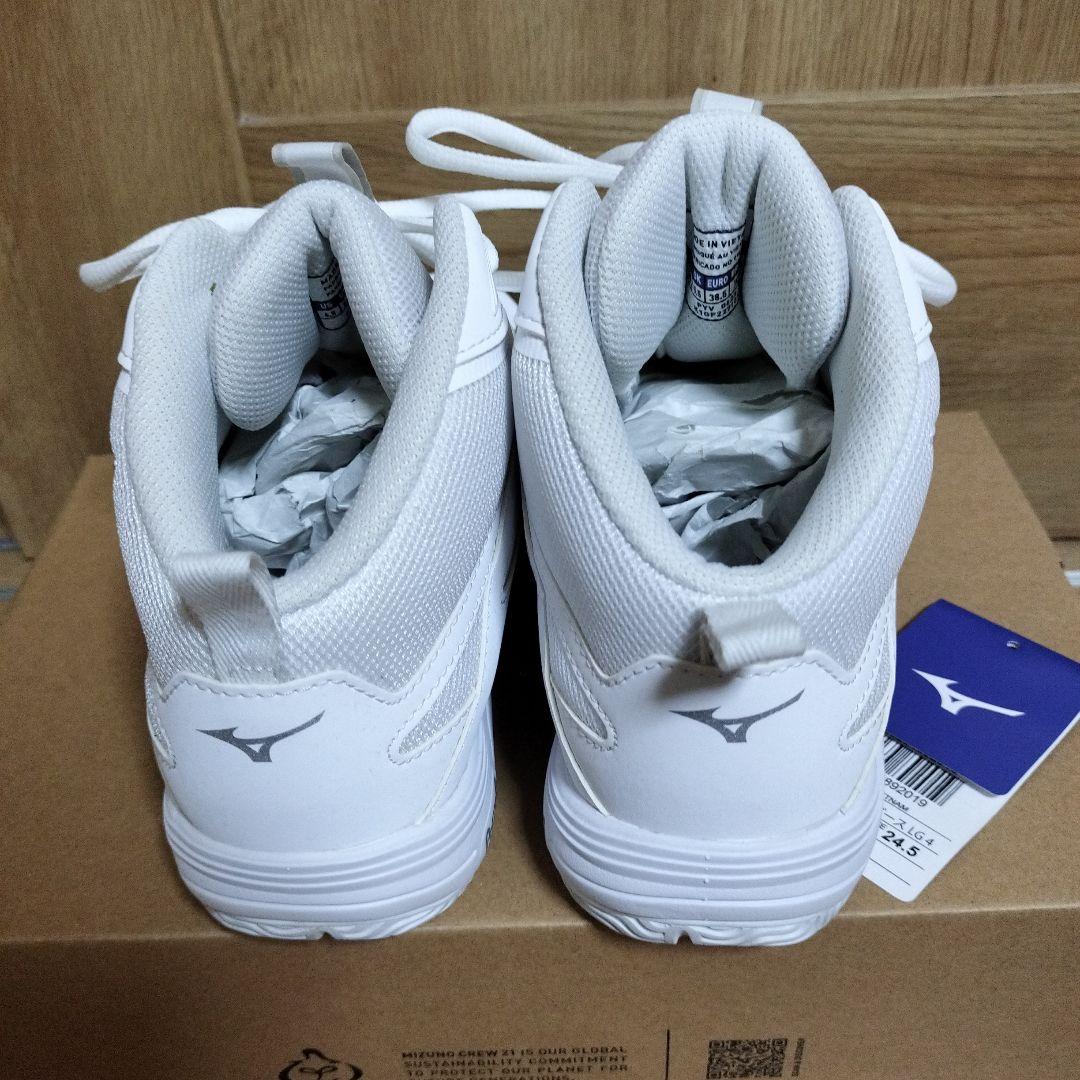新品未使用　ミズノウェーブダイバース　LG4 24.5センチ　白