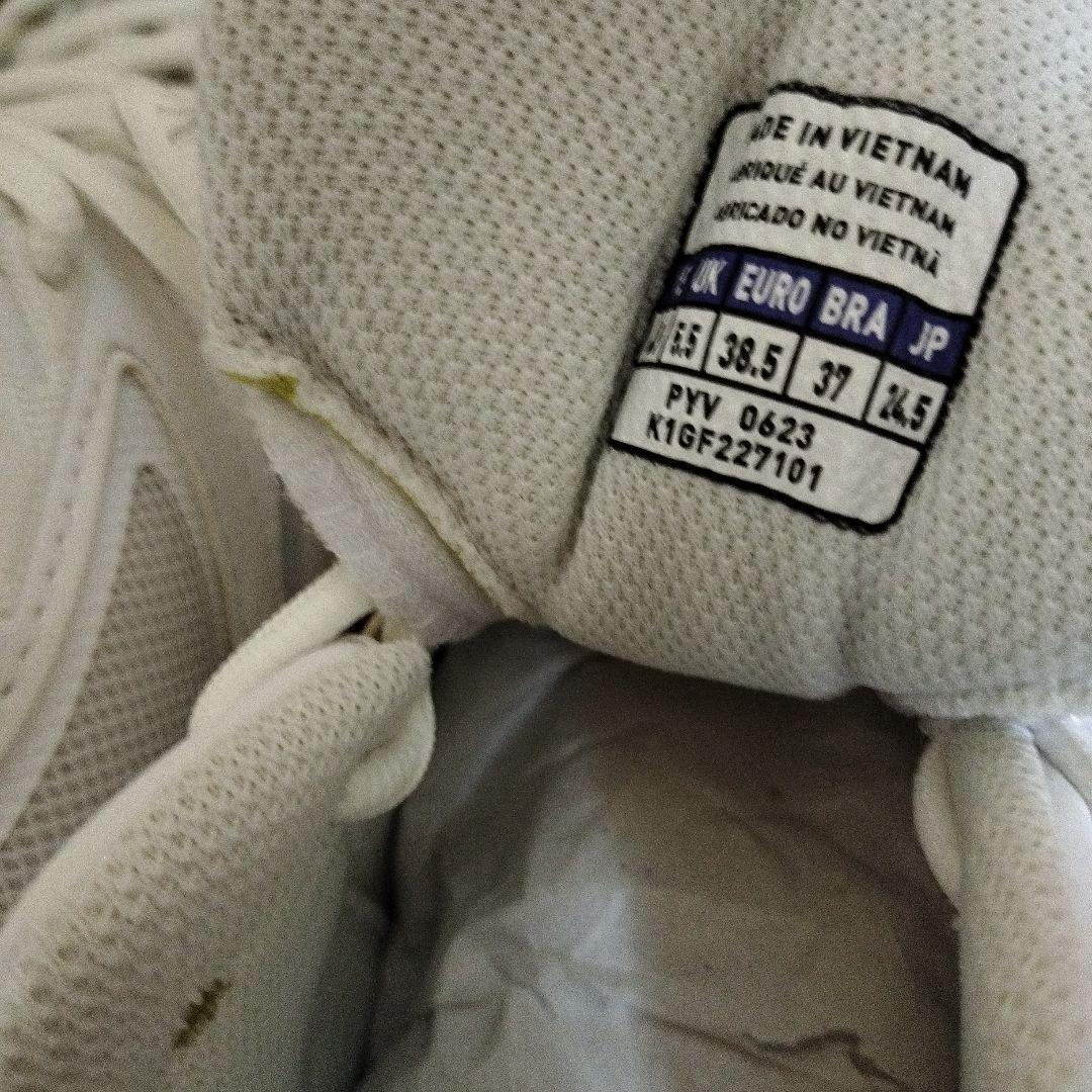 新品未使用　ミズノウェーブダイバース　LG4 24.5センチ　白