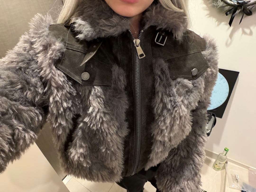 ち*こ様 送料込み即日発送　グレー ファー ジャケット ショート丈　Y2K