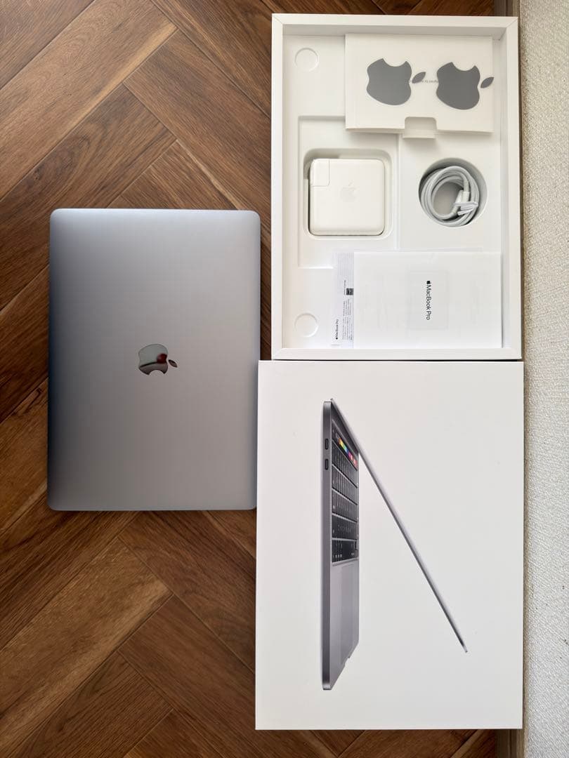 美品/MacBook Pro/2020/13.3インチ/512GB/16GB