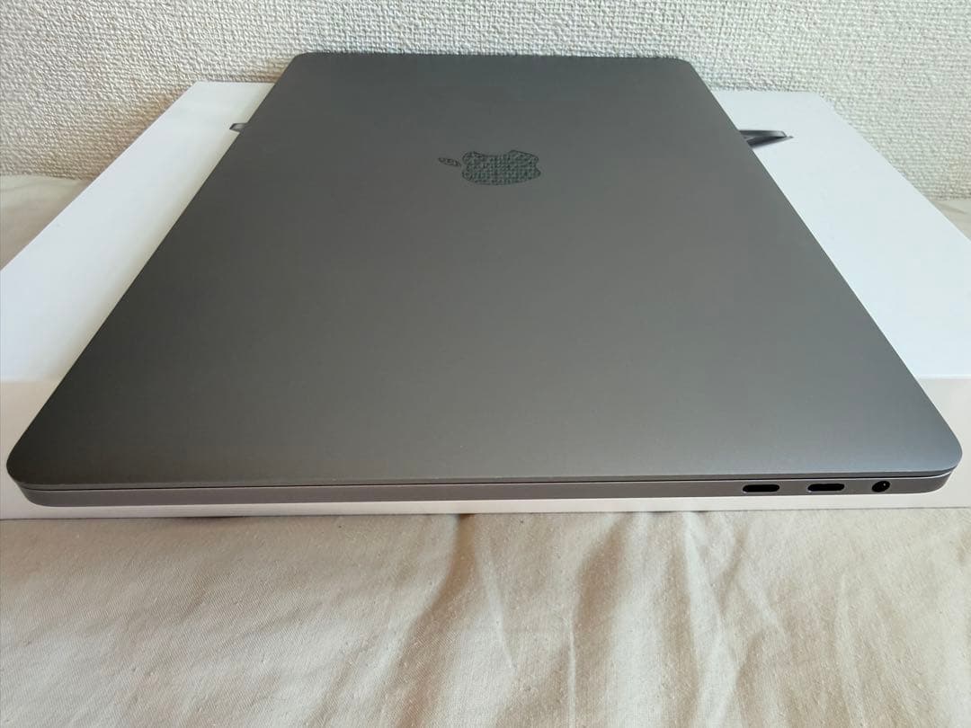 美品/MacBook Pro/2020/13.3インチ/512GB/16GB